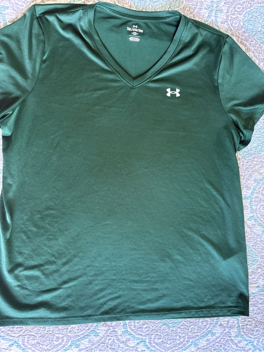 Under Armour Dark Green women’s V-Neck Performance Tee